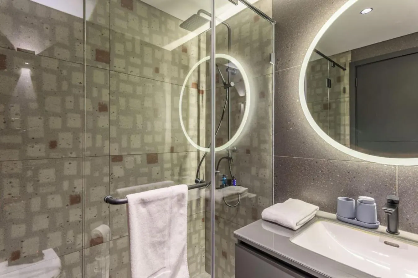 Midtown 3Br In Mar Mikhael Apartment Al Mudawwar 0*,  Lebanon